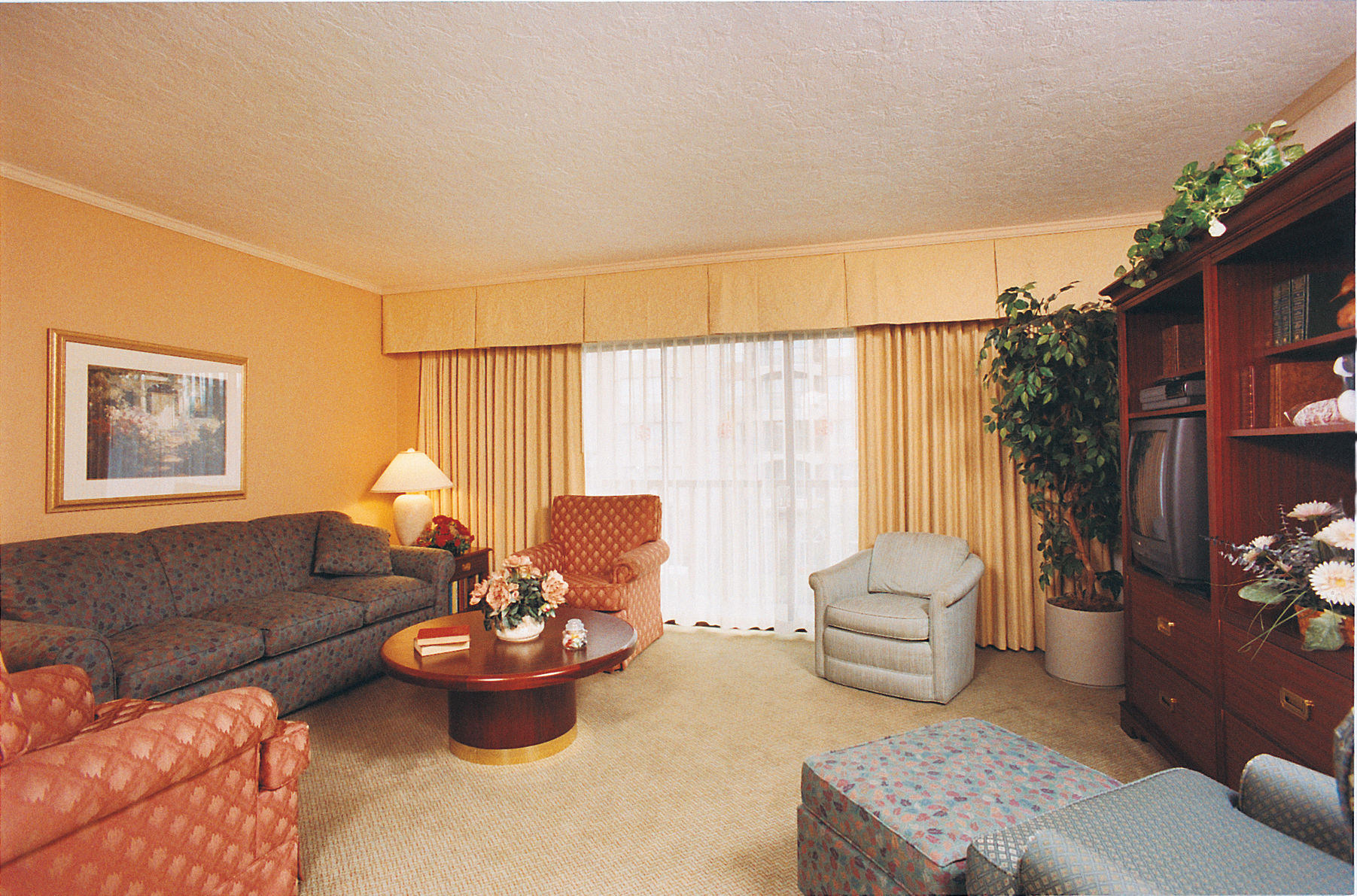 Royal Scot Hotel & Suites Виктория Стая снимка