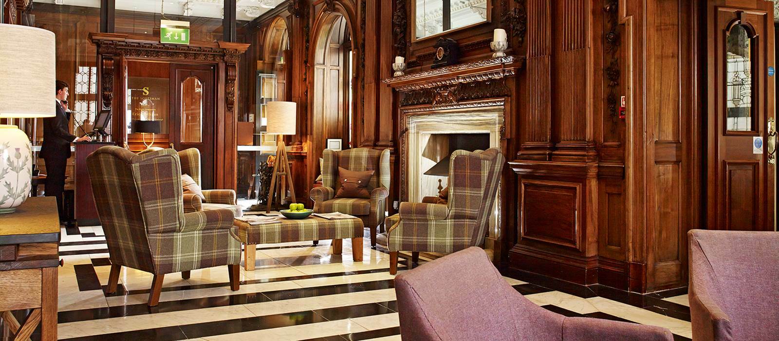 Royal Scot Hotel & Suites Виктория Екстериор снимка